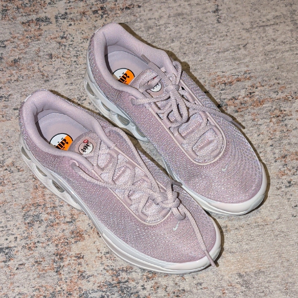 Nike Air Max DN Platinum Violet Sneakers
